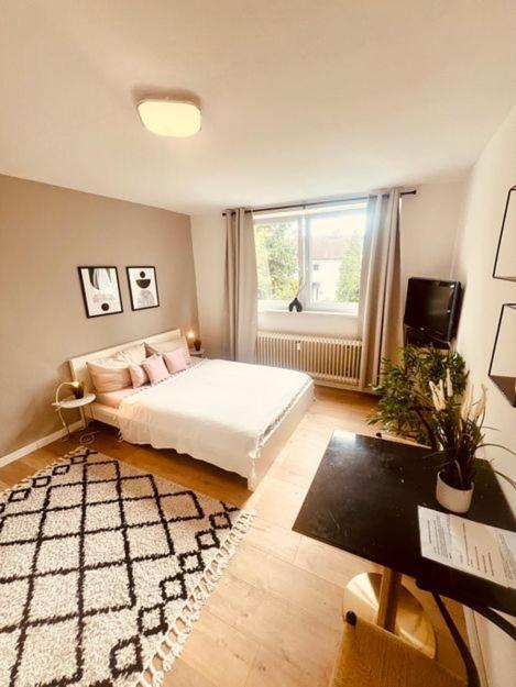 Ferienwohnung An Der Uniklinik Mit Eigener Kueche Und Renoviertem Badezimmer Хомбург Экстерьер фото